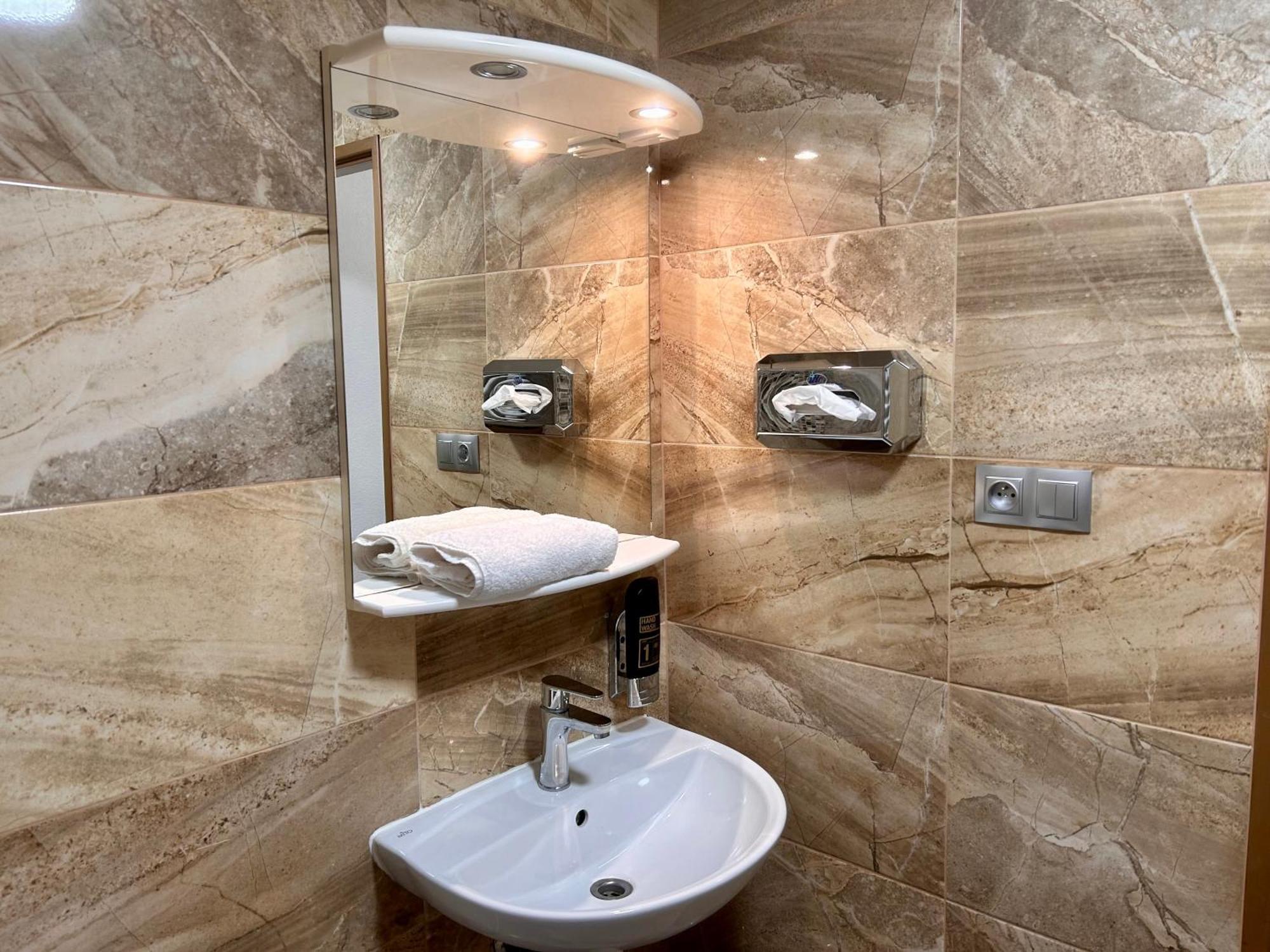 Luxor Otel Havířov Dış mekan fotoğraf